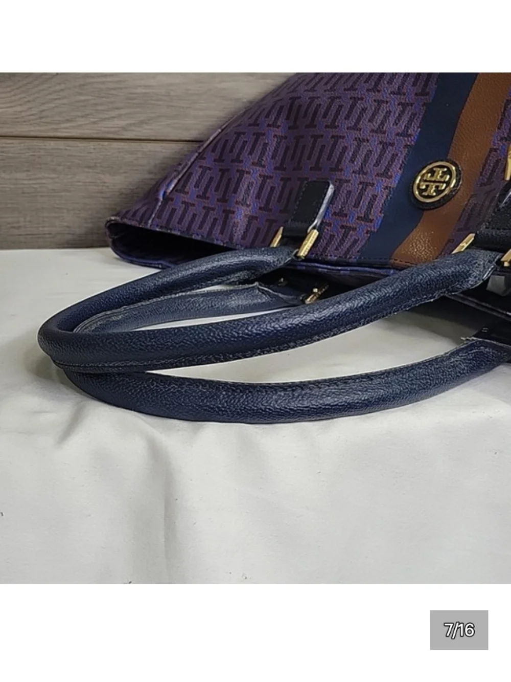 Tory Burch Navy Zip-Around Leather Wallet